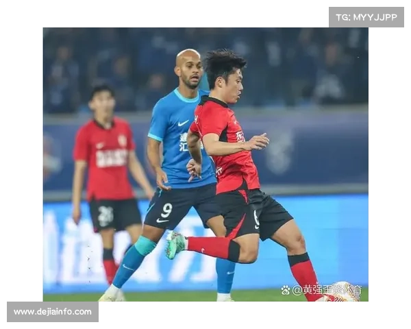 中国足协公布2026赛季准入名单，沧州雄狮一度缺席最终入围。